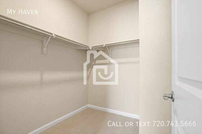 Building Photo - 1320 Hoyt St