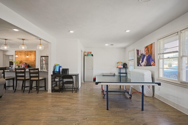 Building Photo - 3627 56th St