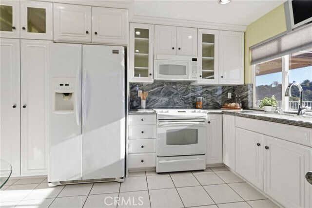 Building Photo - 2142 Iron Club Dr