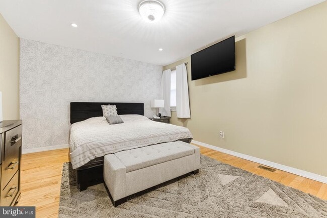 Building Photo - 203 Jonathan Ln