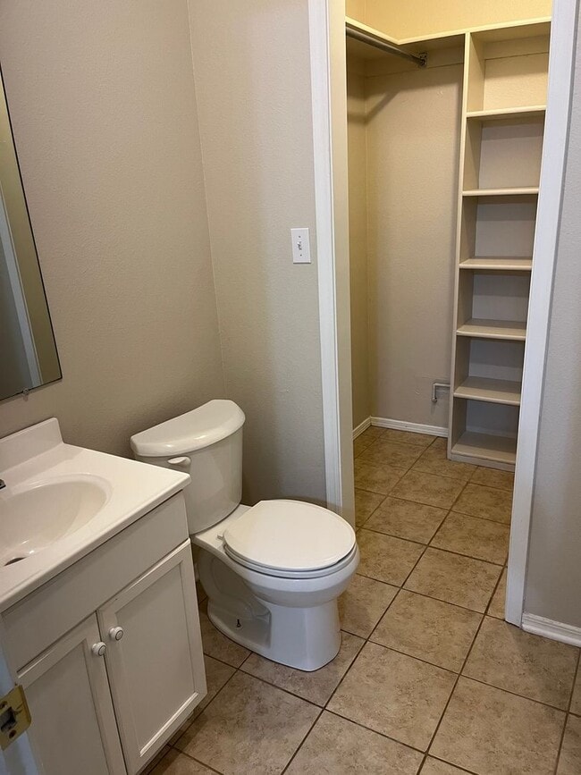 Building Photo - 41 Grand Brook Dr