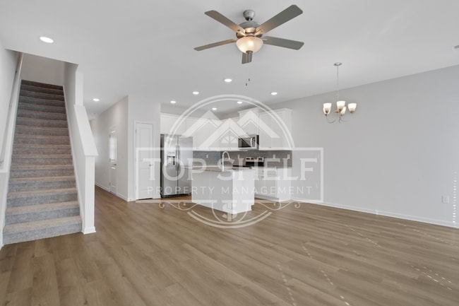 Building Photo - 102 Jaxton St