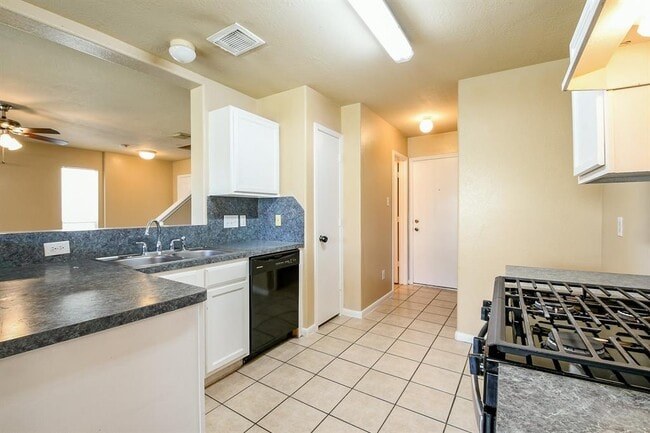 Building Photo - 2643 Kiplands Ct
