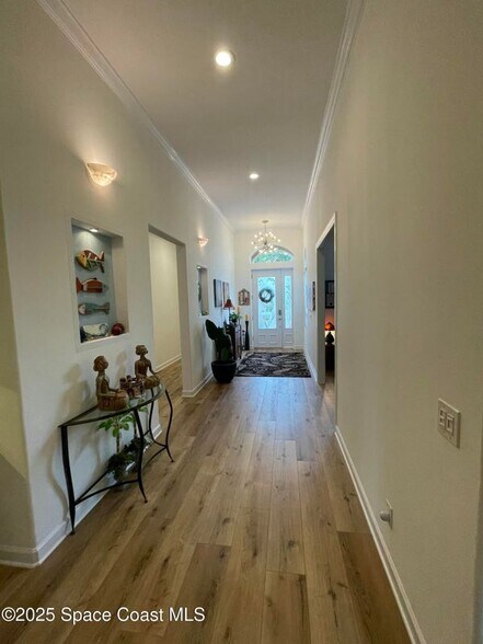 Building Photo - 12 Marina Isles Blvd