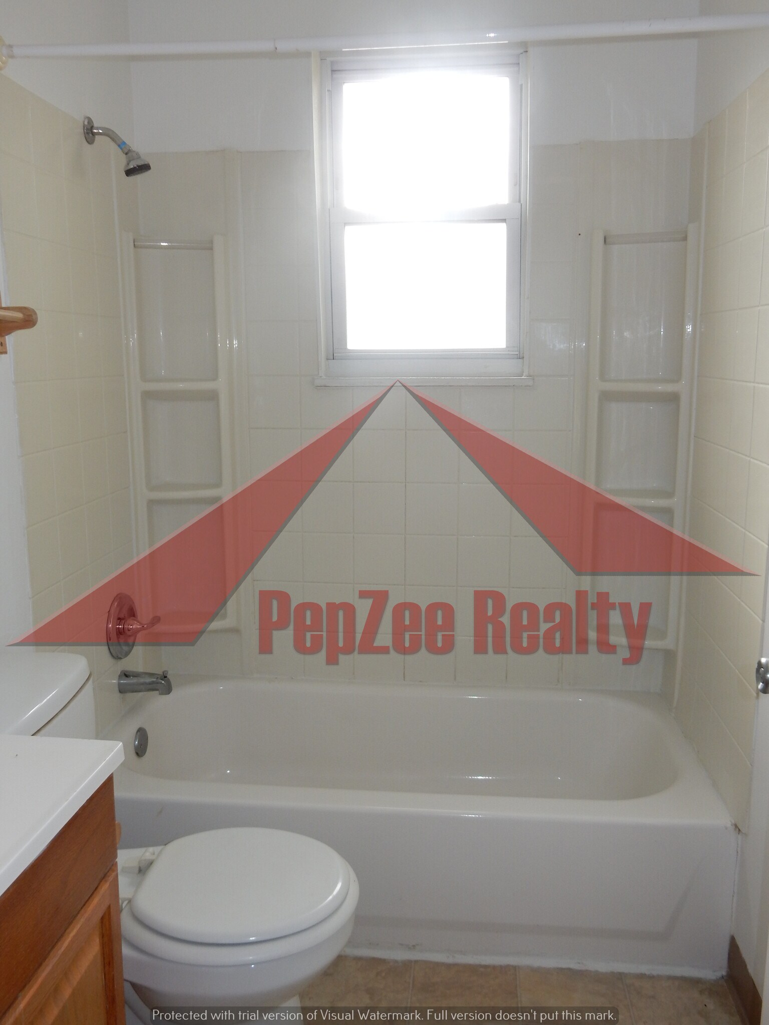 Building Photo - 2222 Stanhope Ave