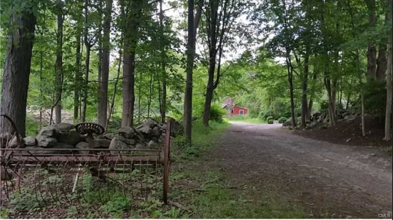 Building Photo - 13 Waterbury St