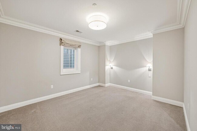 Building Photo - 5120 Wessling Ln