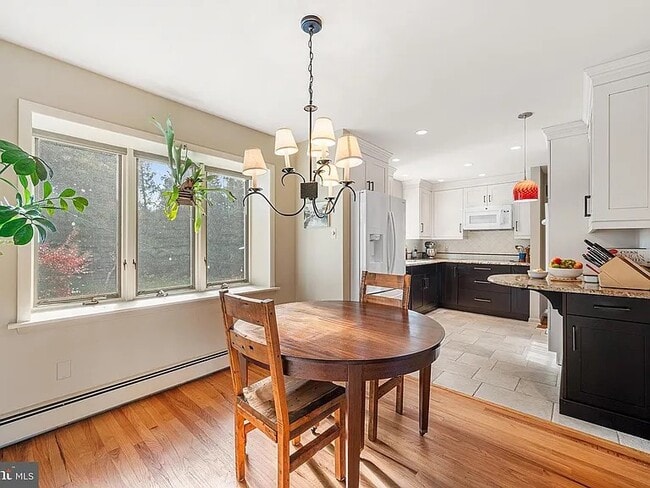 Building Photo - 13 Lopatcong Dr