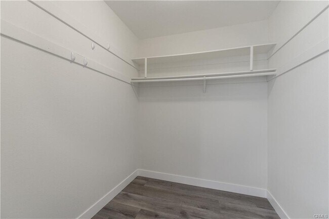 Building Photo - 27 Eden