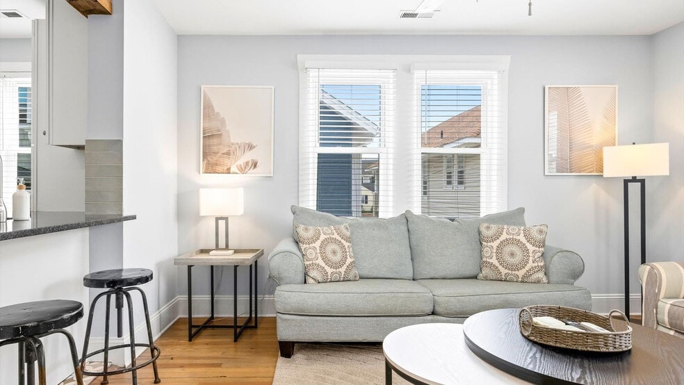 Building Photo - 54 Wesley Rd