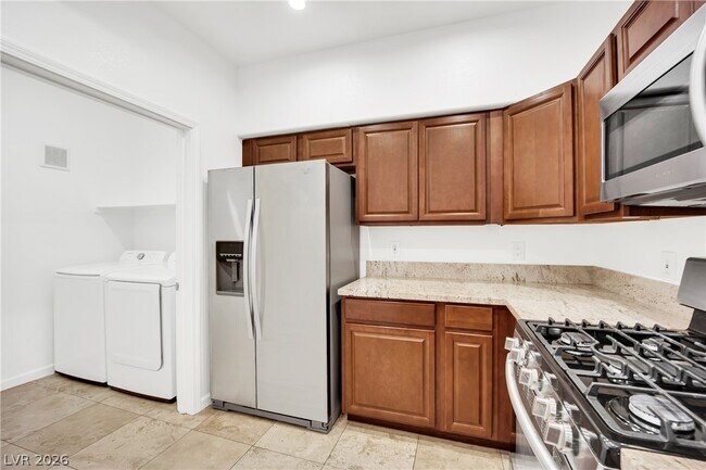 Building Photo - 8725 W Flamingo Rd