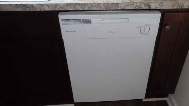 Building Photo - 110 E 30th St