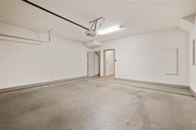 Building Photo - 3134 Ross Ave