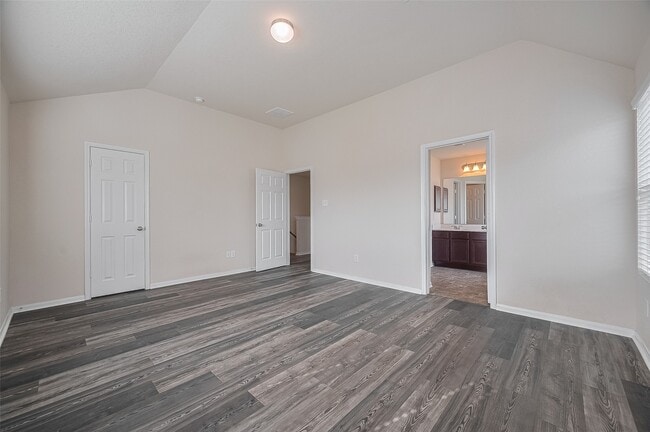 Building Photo - 2315 Zephyr Ln
