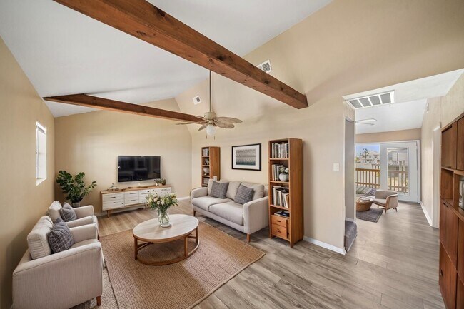 Building Photo - 7102 Terrasso Dr