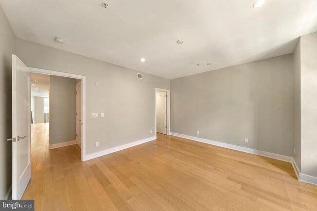 Building Photo - 1701 16th St N