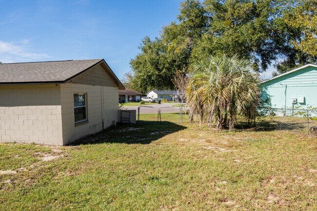 Building Photo - 1483 Elderton Dr