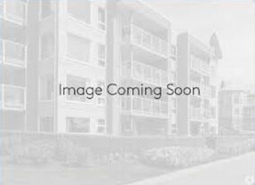 Building Photo - Embassy Townhomes