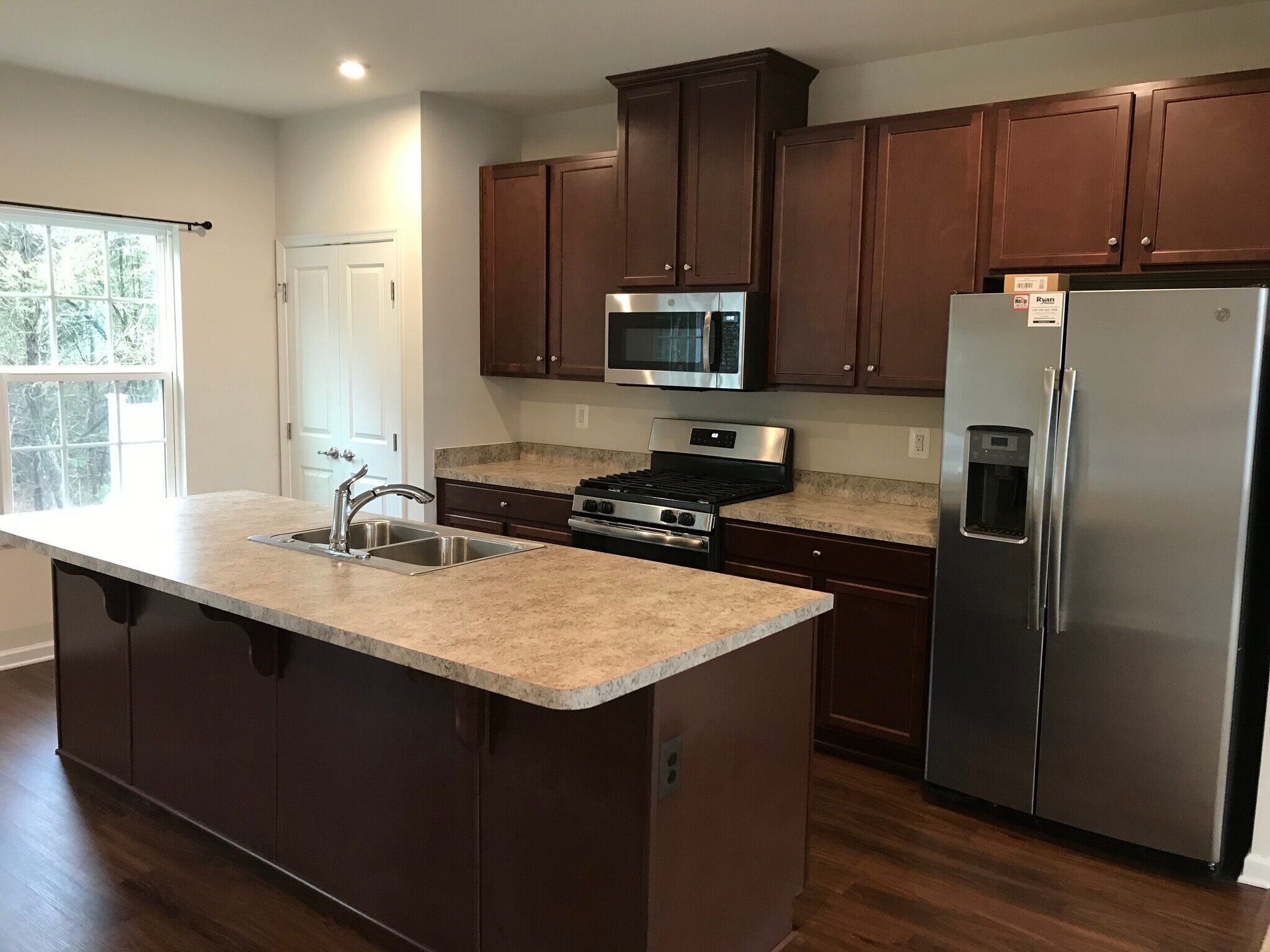 Kitchen - 2802 Wheatland Station Way