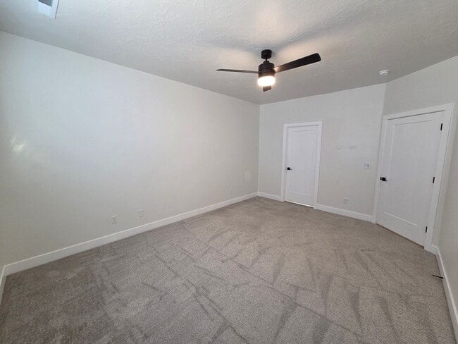 Building Photo - VIEWS from EVERY ROOM!