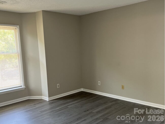 Building Photo - 7344 Rose Terrace Ct