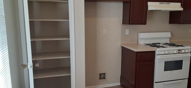 Building Photo - 6406 Costa Mesa Dr