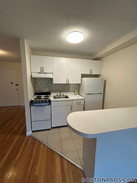 Building Photo - 66 Homer Ave