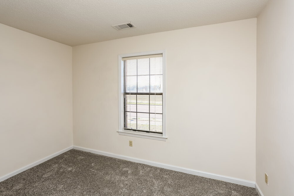 Building Photo - 7776 Hickory Meadow Rd