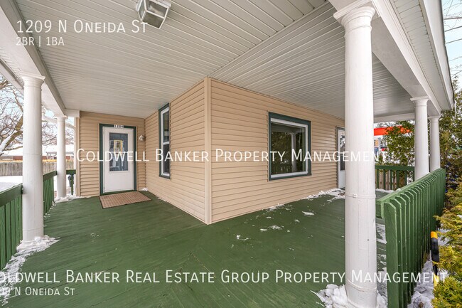 Building Photo - 1209 N Oneida St