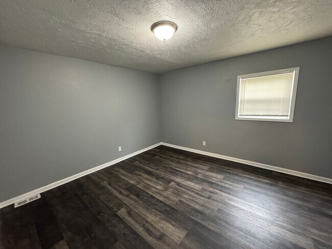 Building Photo - 953-955 N Tuxedo St