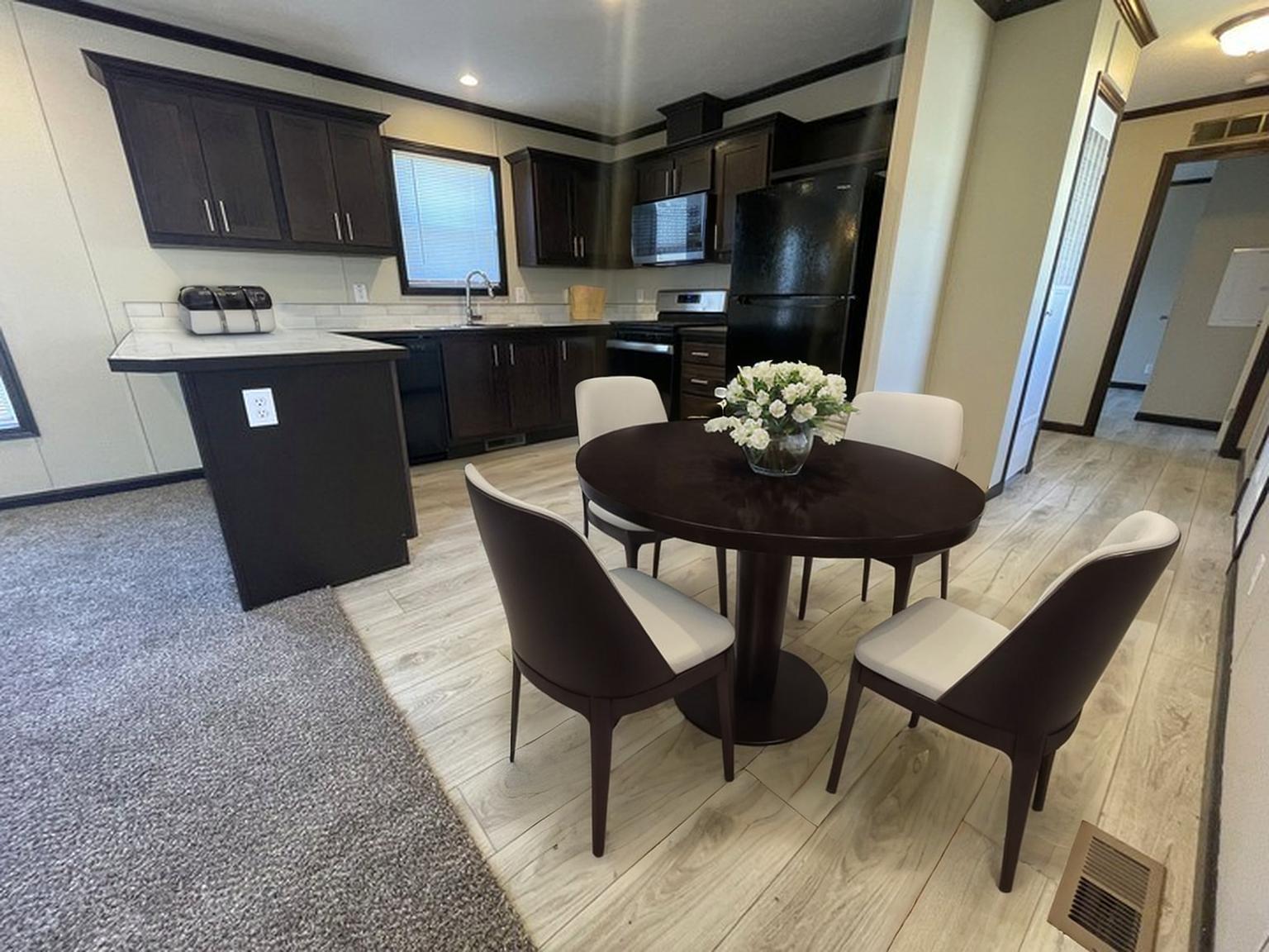 Building Photo - 15861 Marentette Dr