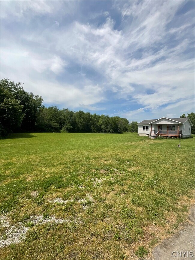 Building Photo - 29841 US-20