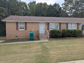Building Photo - 605 Rucker Dr S