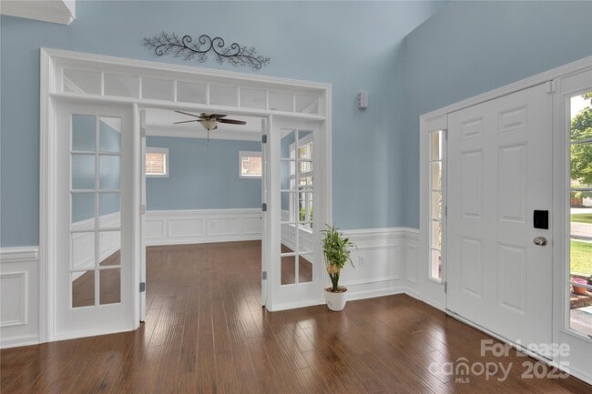 Building Photo - 2805 Julian Glen Cir