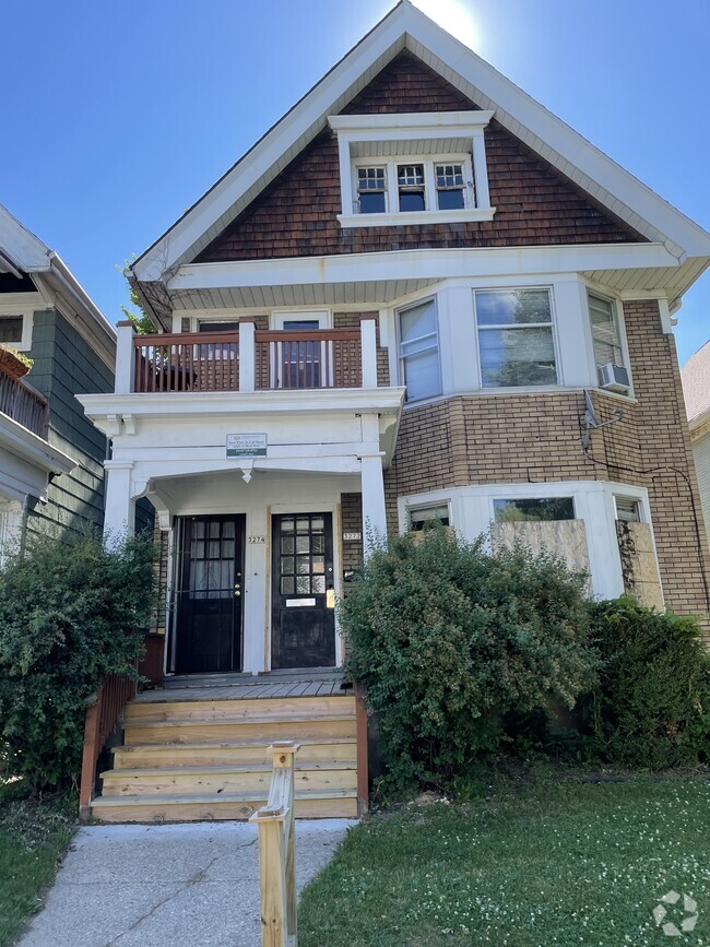 Building Photo - 3272 N Buffum St