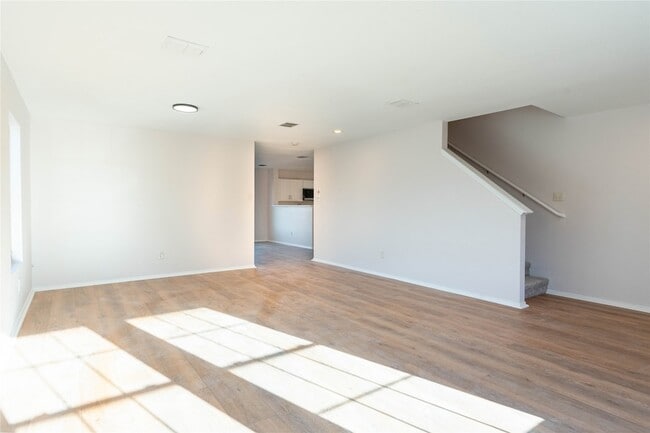 Building Photo - 14108 Silkwood Dr