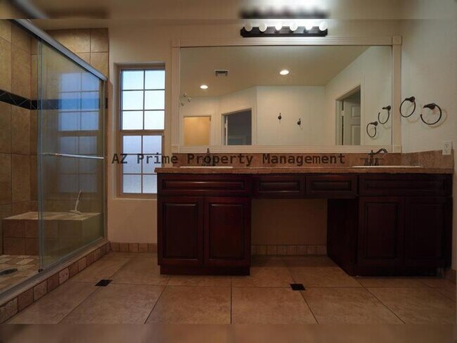 Building Photo - 9054 N 84th Ln