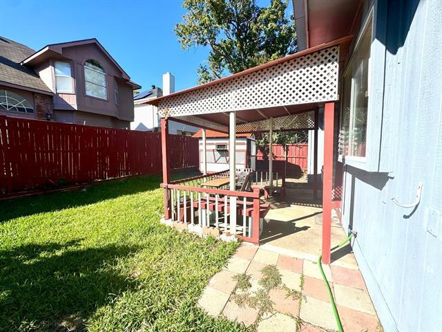 Building Photo - 6805 Canoe Ln