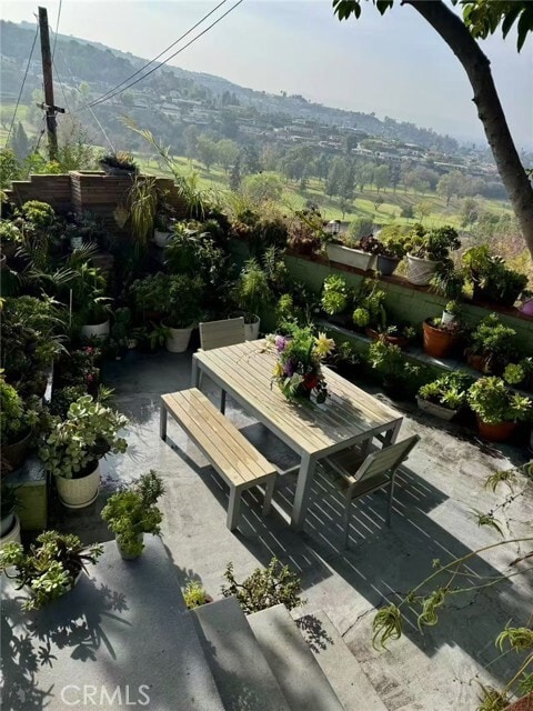 Building Photo - 2832 E Farview Ln