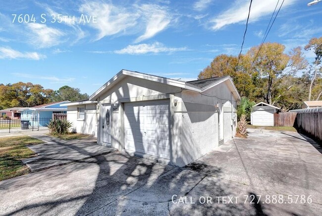 Building Photo - 7604 S 35th Ave