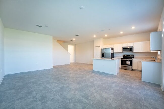 Building Photo - 286 Bogey Dr