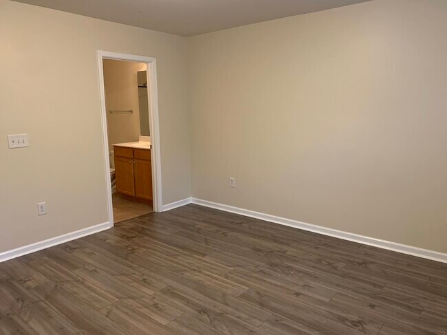 Building Photo - 2903 Berkeley Springs Pl