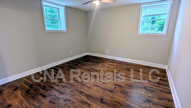 Building Photo - 631 Blackhawk Cir