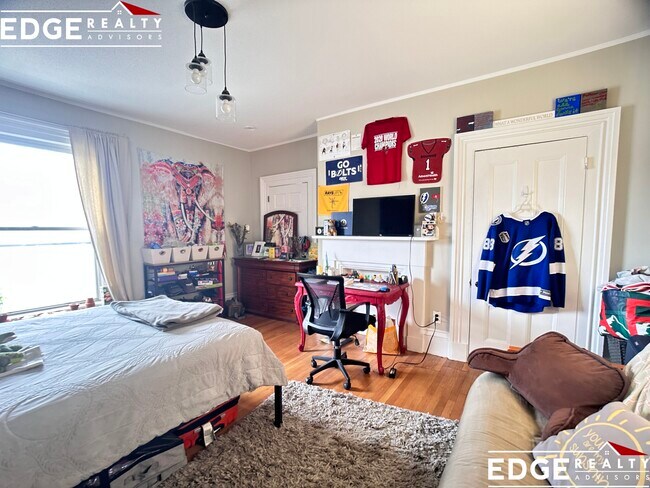 Building Photo - 8 Malbert Rd