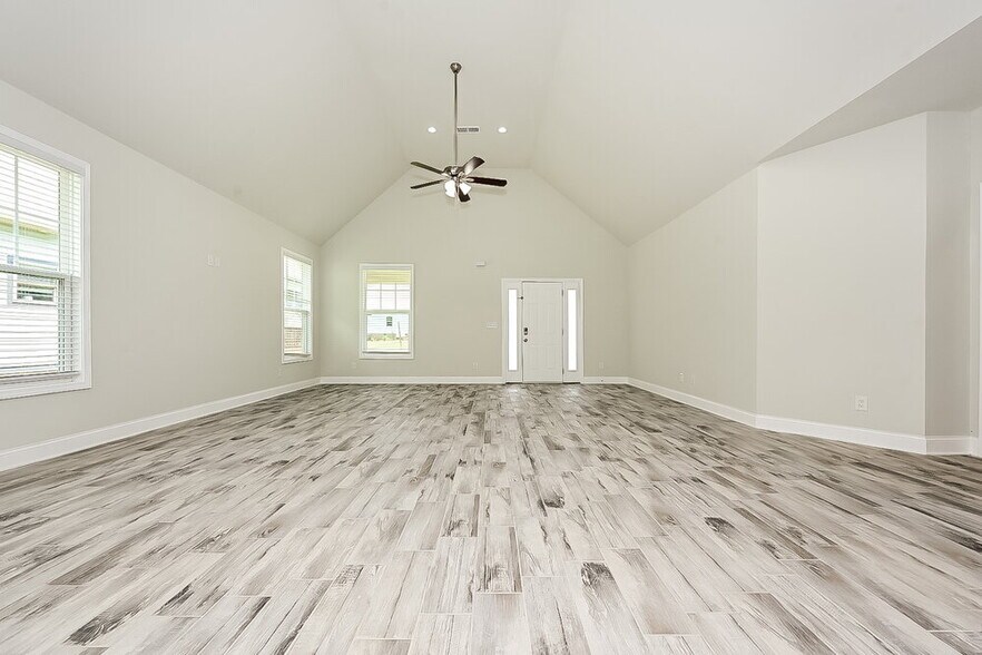 Building Photo - 127 Hunts Ml Cir
