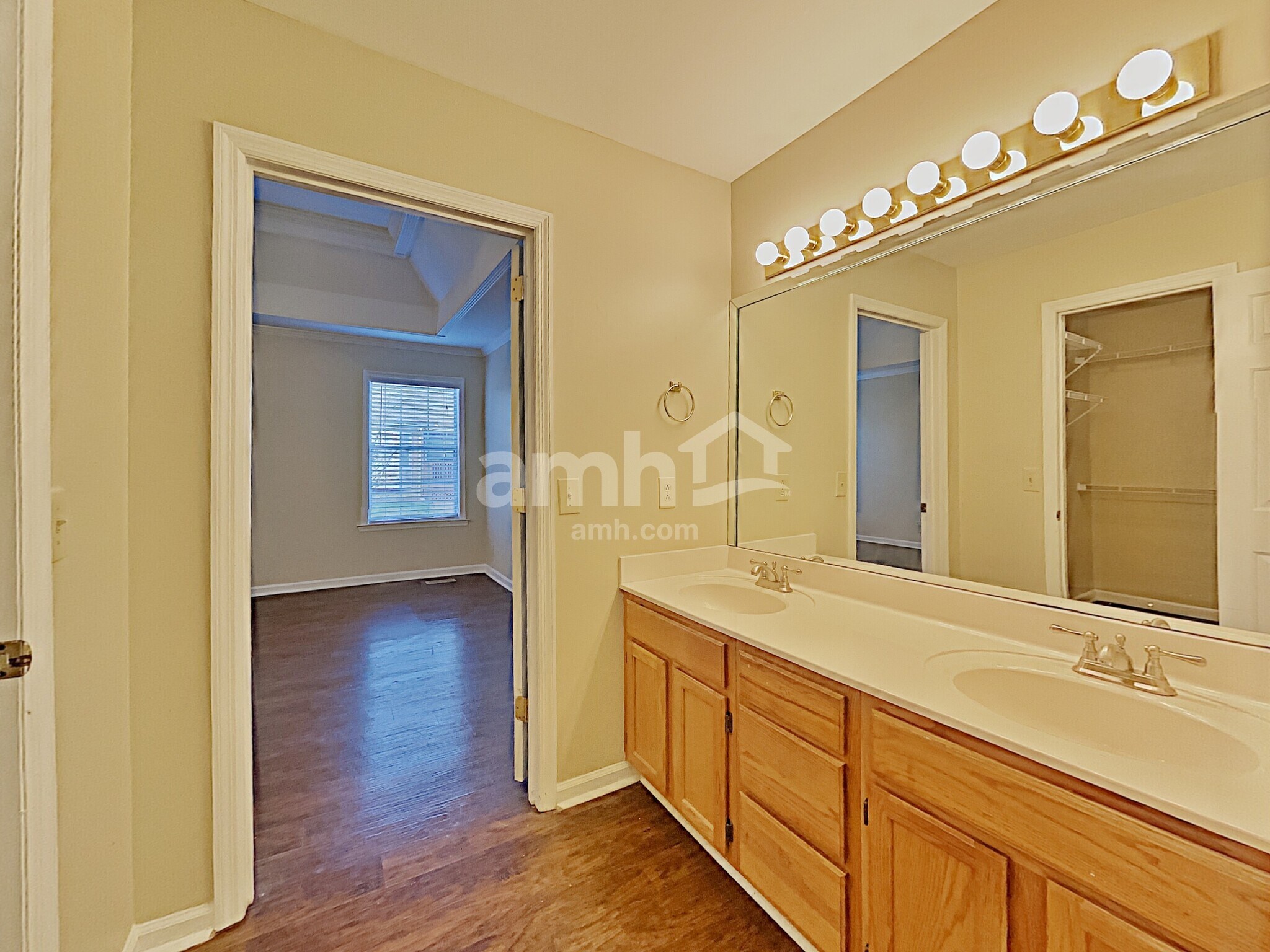 Building Photo - 4748 Crystal Brook Dr