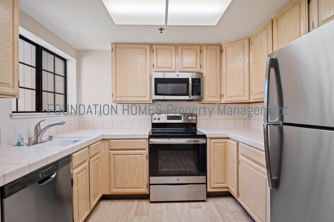 Building Photo - Super Clean Pacheco Valley Townhouse w/Central AC - FOUNDATION