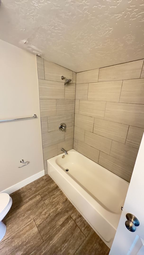 Building Photo - 4 Bed / 2.5 Bath Home in Kearns