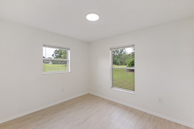 Building Photo - 102 Cricket Hollow Ln