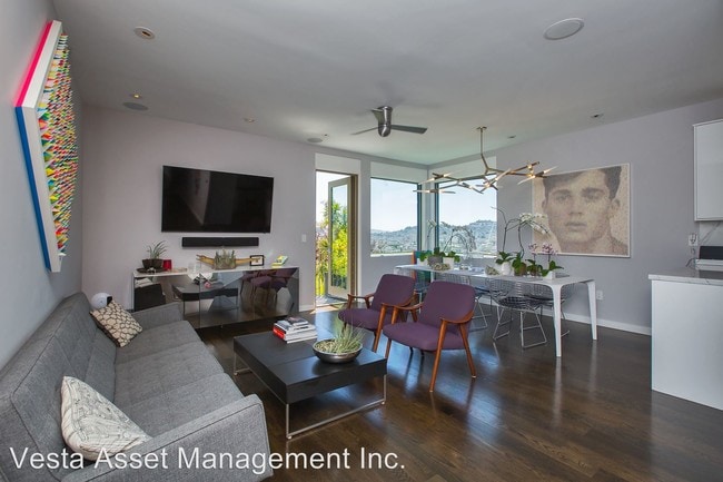 Building Photo - 2311 19th St